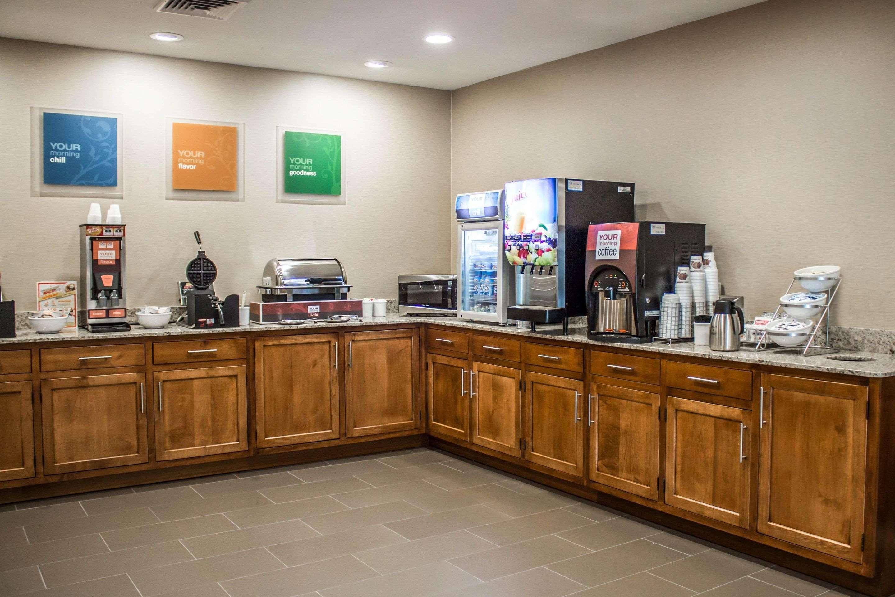 Comfort Suites Hartville-North Canton Uniontown Bagian luar foto
